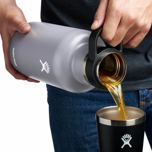 Hydro flask 2025 64 oz growler